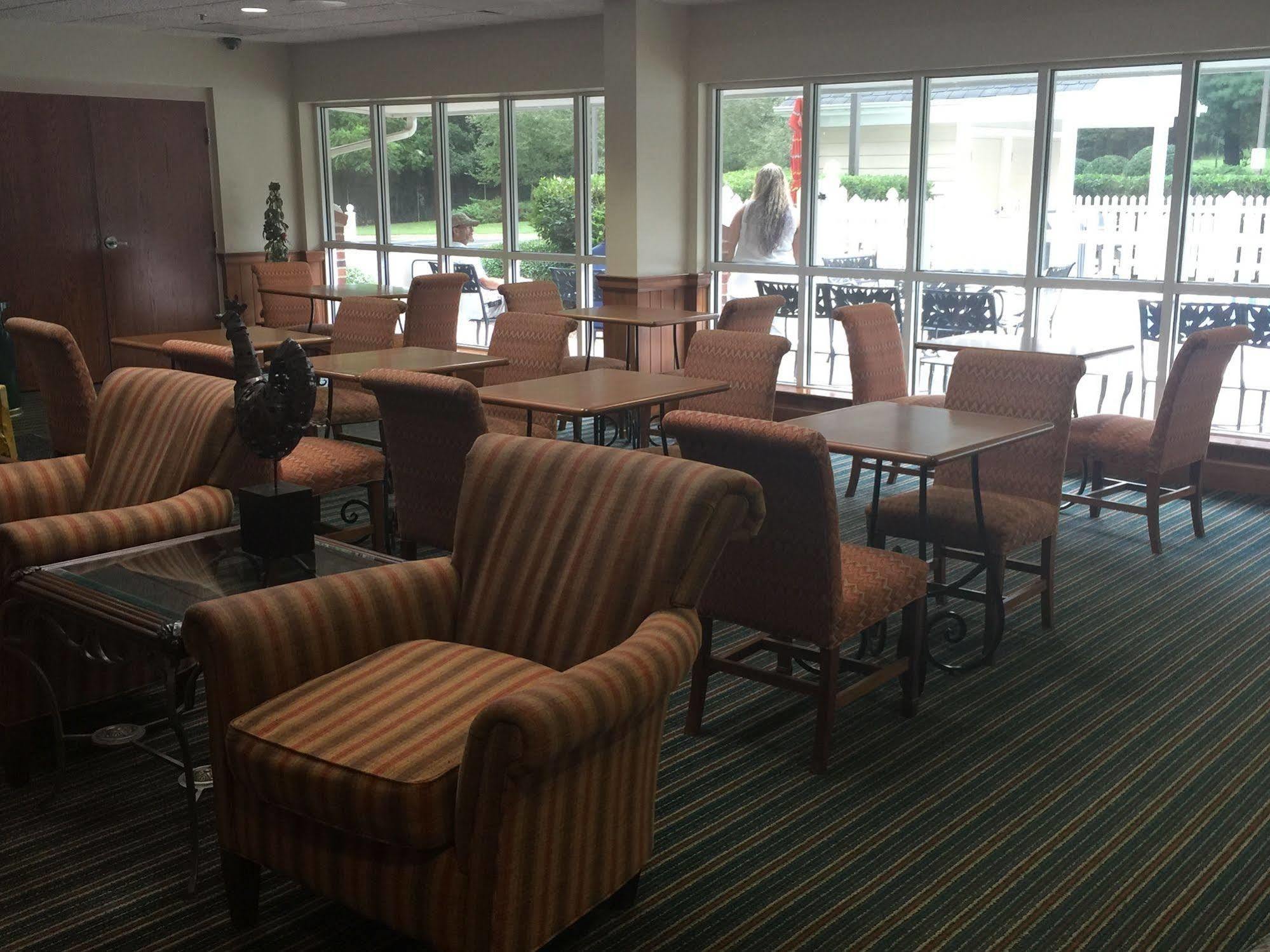 Holiday Inn Express Hotel & Suites Conover - Hickory Area By Ihg מראה חיצוני תמונה