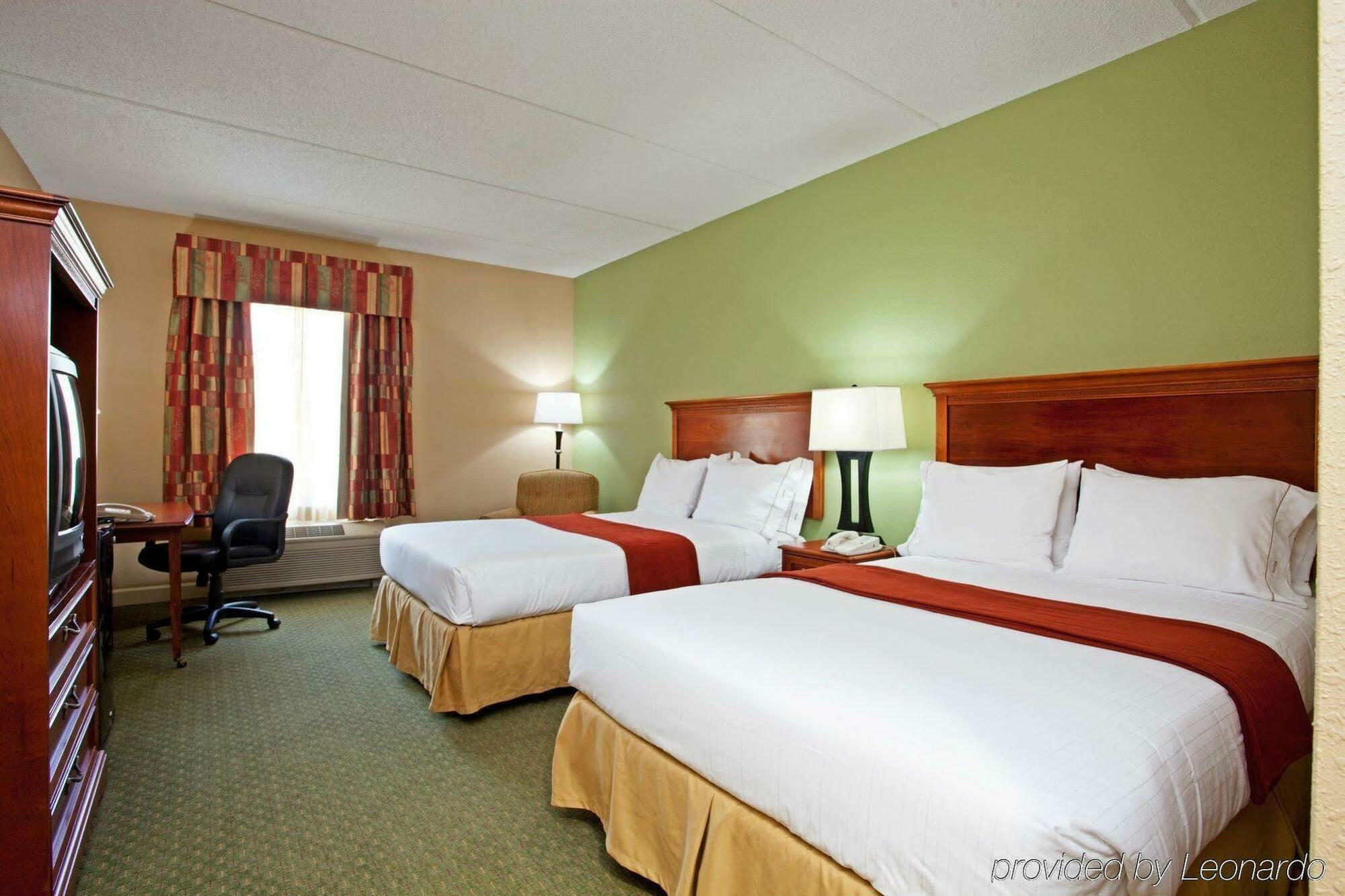 Holiday Inn Express Hotel & Suites Conover - Hickory Area By Ihg מראה חיצוני תמונה
