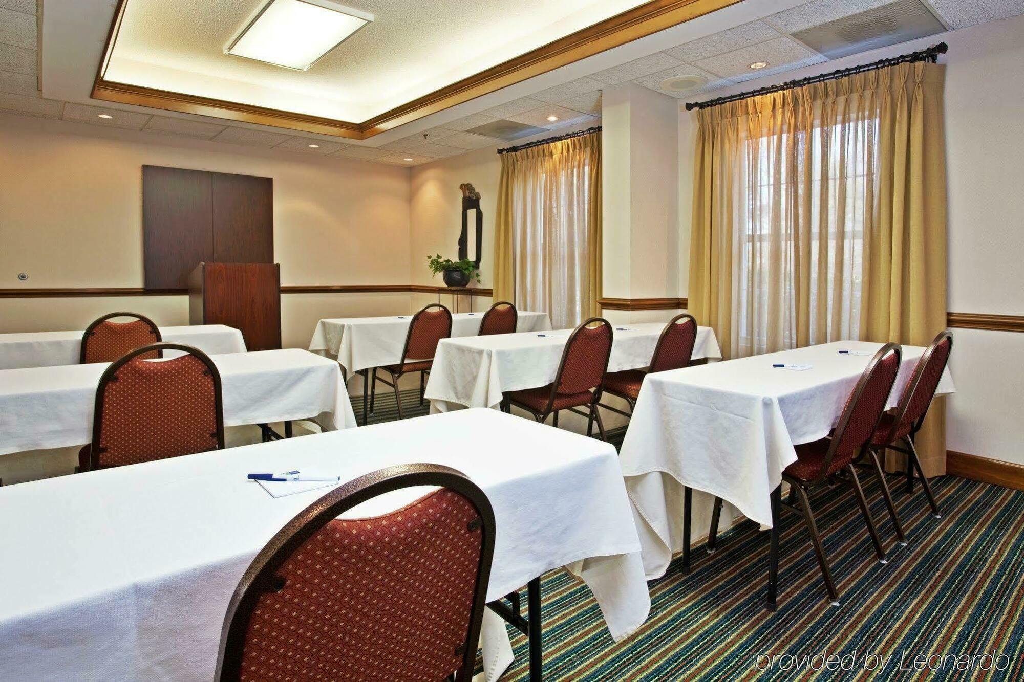 Holiday Inn Express Hotel & Suites Conover - Hickory Area By Ihg מראה חיצוני תמונה