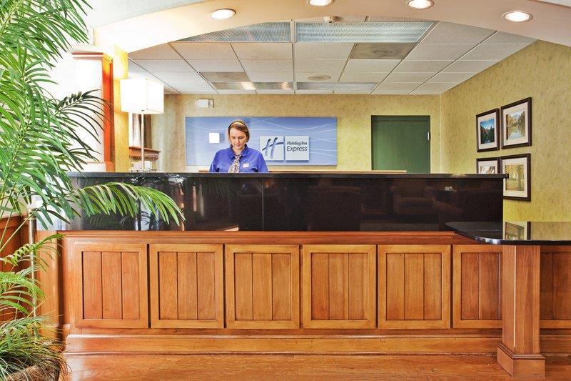 Holiday Inn Express Hotel & Suites Conover - Hickory Area By Ihg מראה חיצוני תמונה